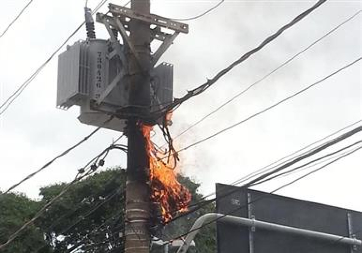 Audiência pública discute a qualidade do serviço de energia elétrica em Cametá, no nordeste paraense.